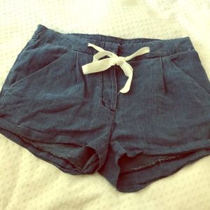 Cute, comfy & soft Wilfred denim shorts!
